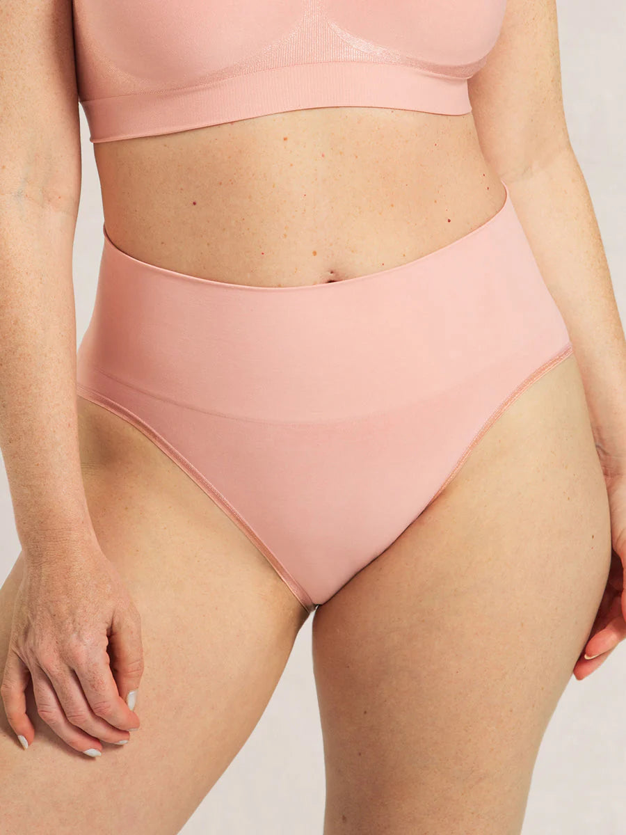 Everyday Comfort Smoothing Panty