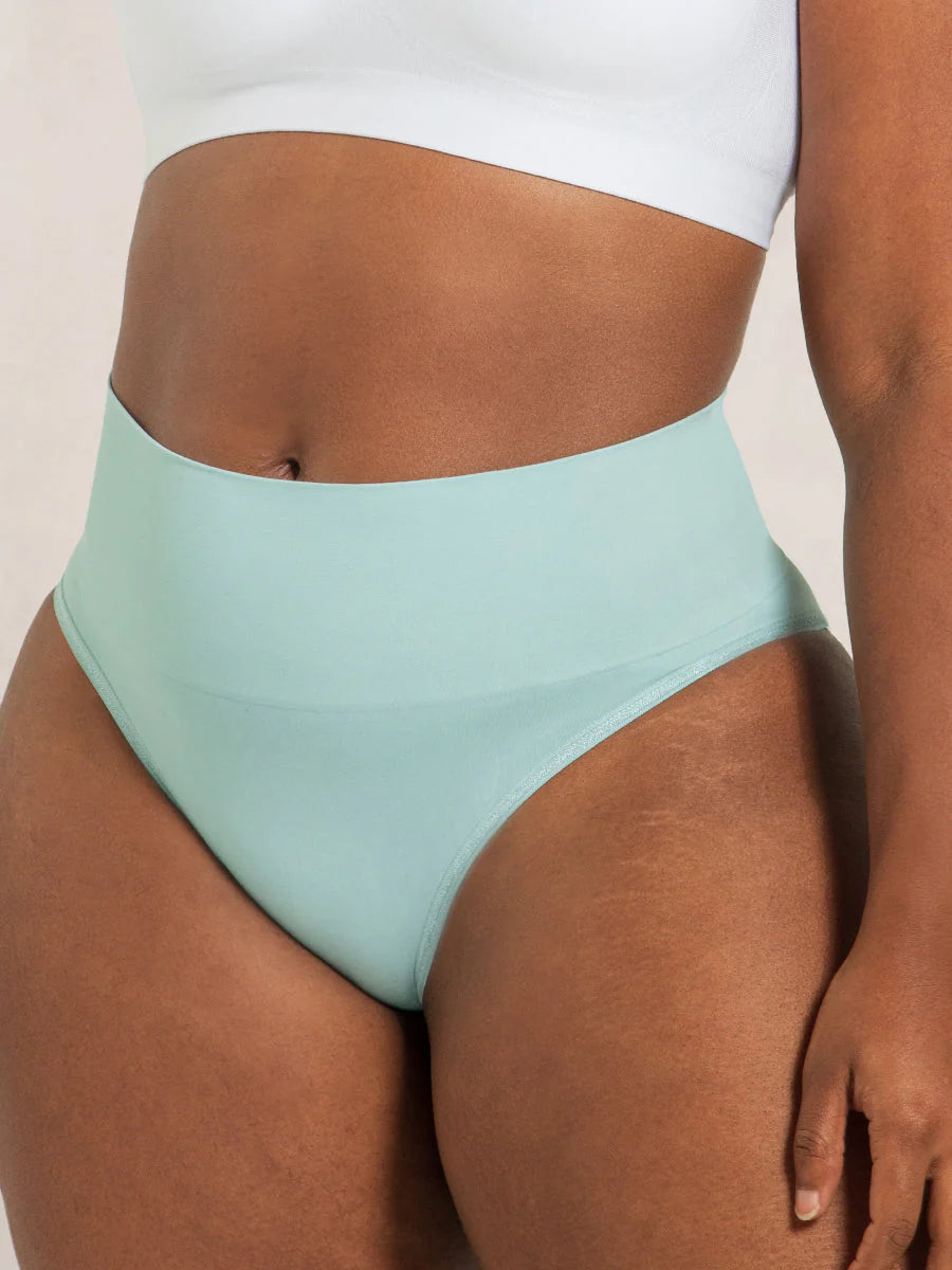 Everyday Comfort Smoothing Panty